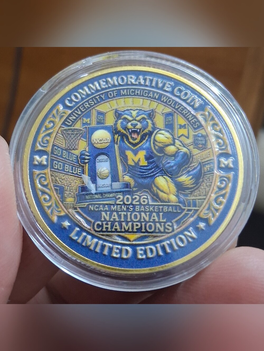 MICHIGAN WOLVERINES LIMITED EDITION 24K GOLD COIN & CERTIFICATE AUTHENTICITY!